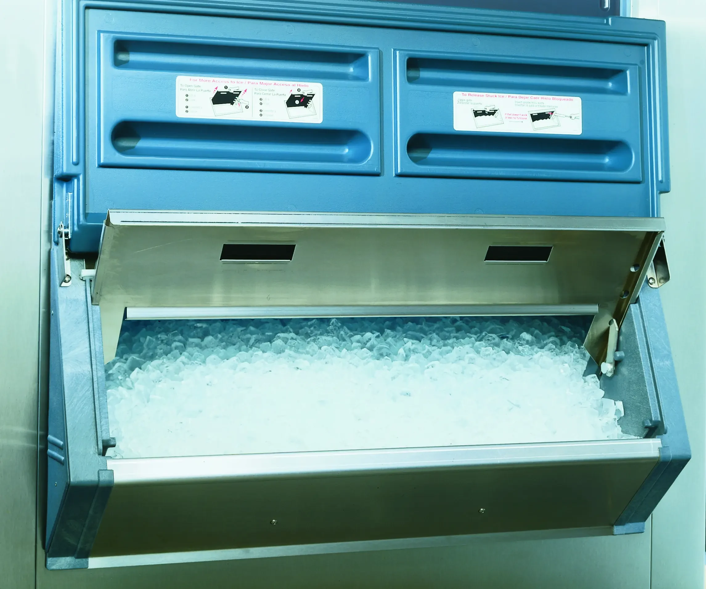 Icetro IB-SG1300S-48 Ice Storage Bin 1320 Pound Capacity Polyethylene Interior — view 3