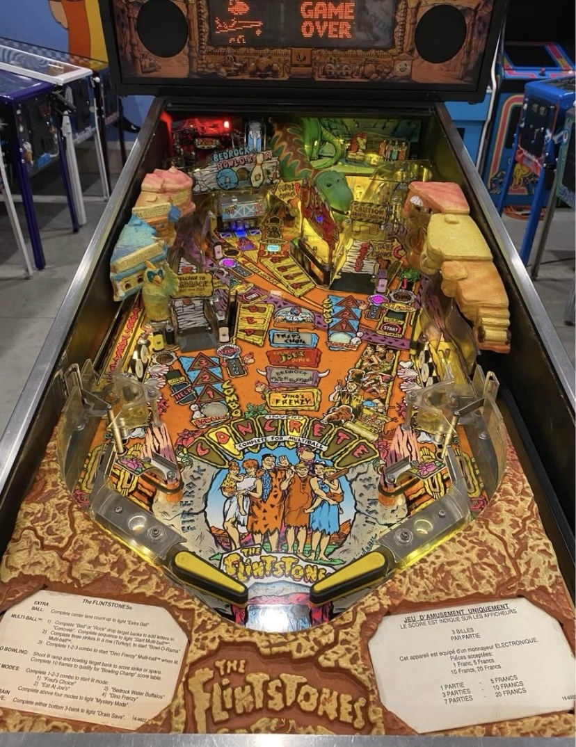 Flintstones Pinball Machine — view 6