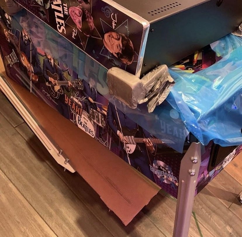 Beatles Platinum Pinball Machine — view 3