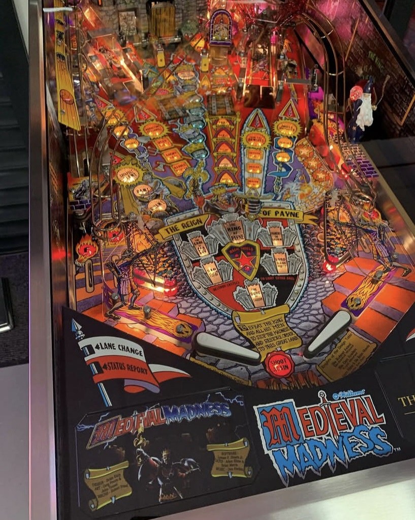 Medieval Madness Pinball Machine — view 4