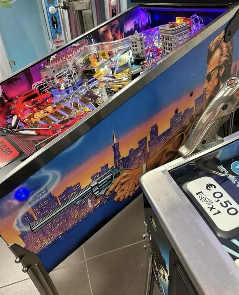 Dirty Harry Pinball Machine by Williams — view 4