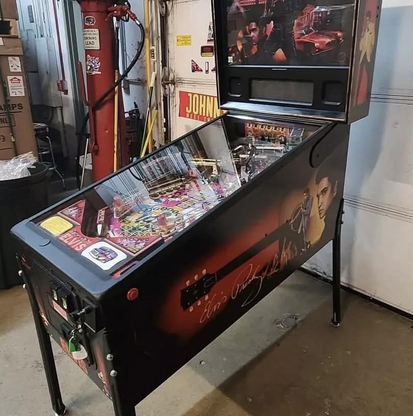 Elvis Pinball Machine by Stern — view 2