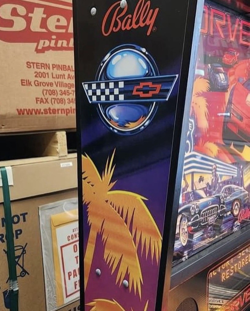Corvette Pinball Machine — view 7