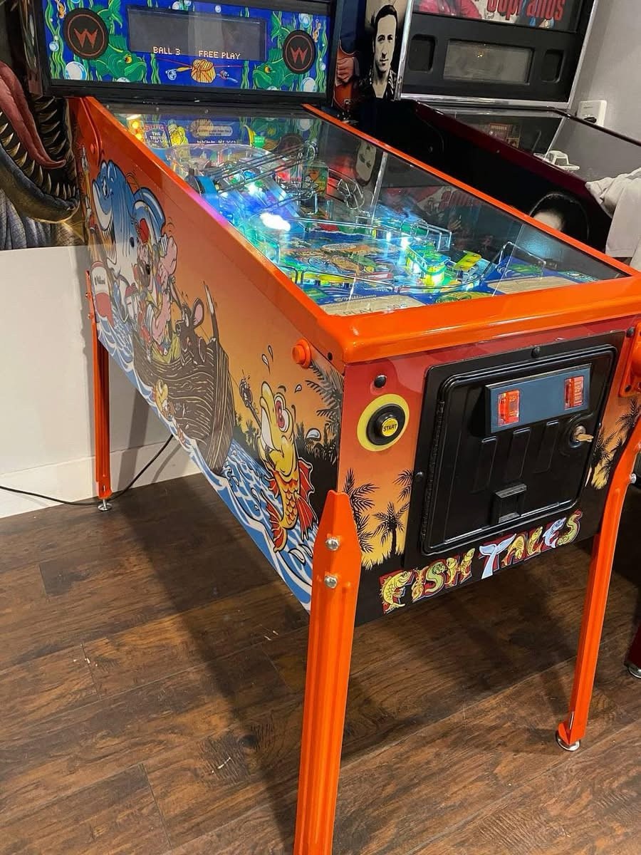 Fish Tales Pinball Machine — view 3