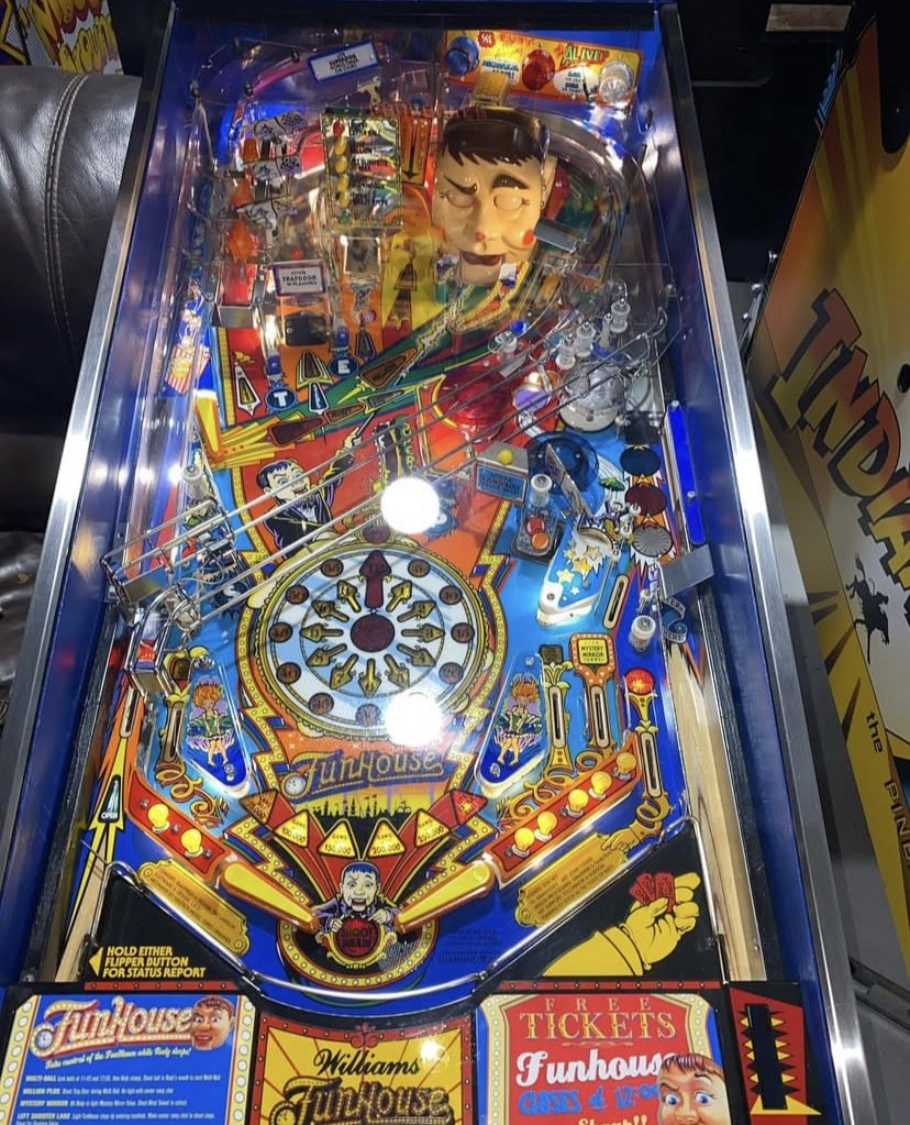 Funhouse Pinball Machine — view 3