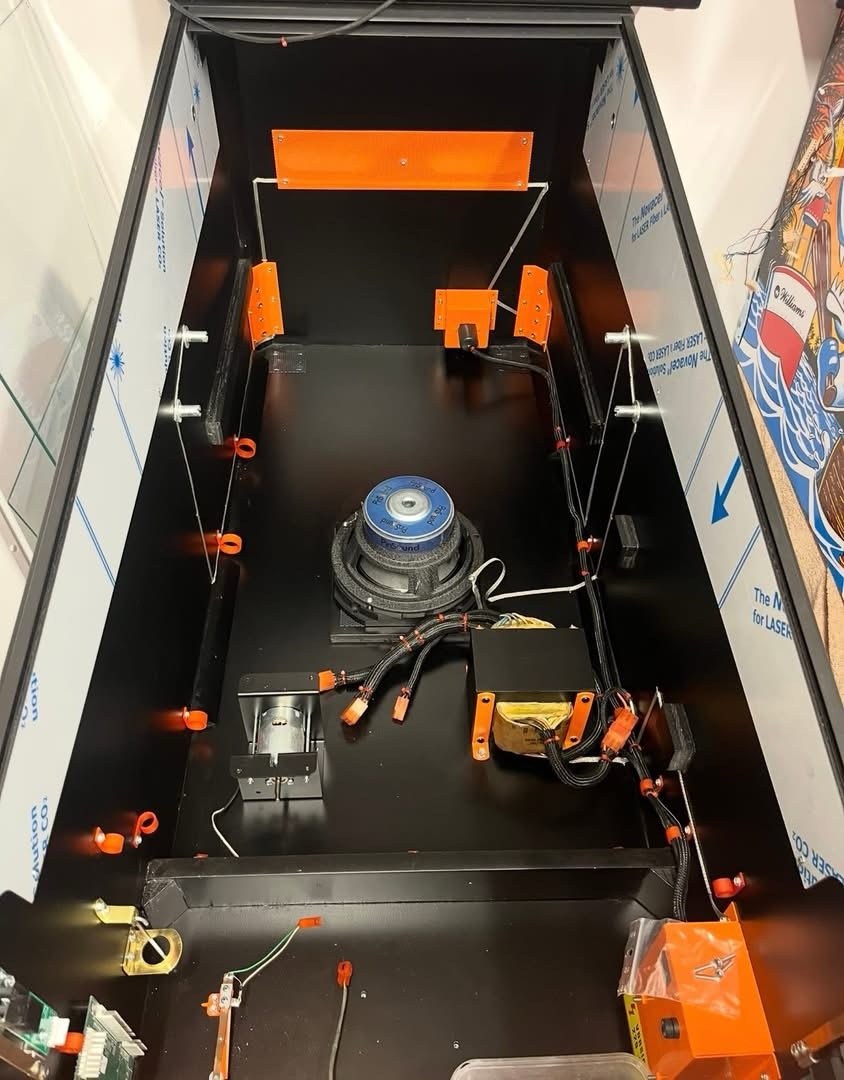 Fish Tales Pinball Machine — view 8