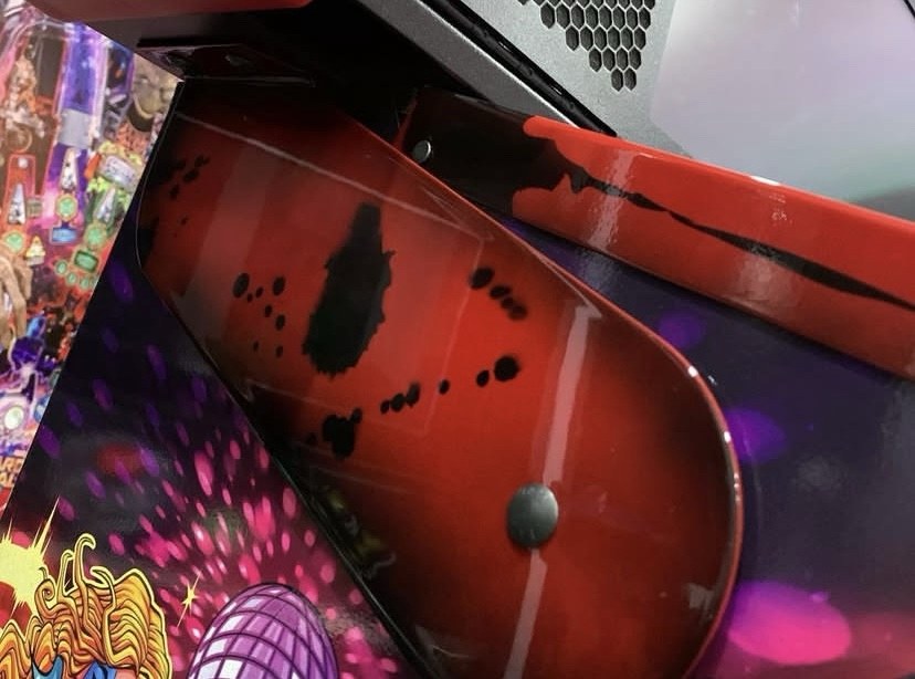 Deadpool Pro Pinball Machine by Stern — view 4