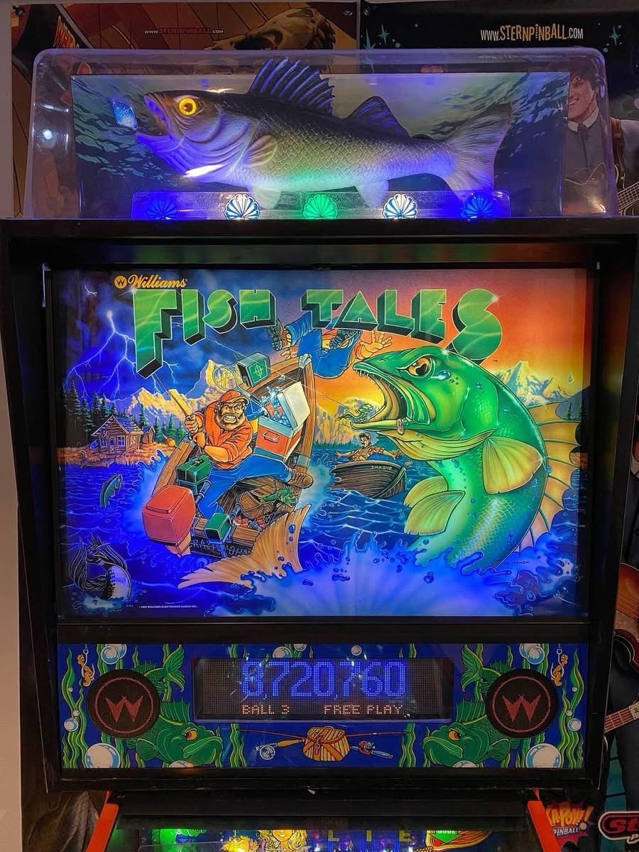 Fish Tales Pinball Machine — view 4