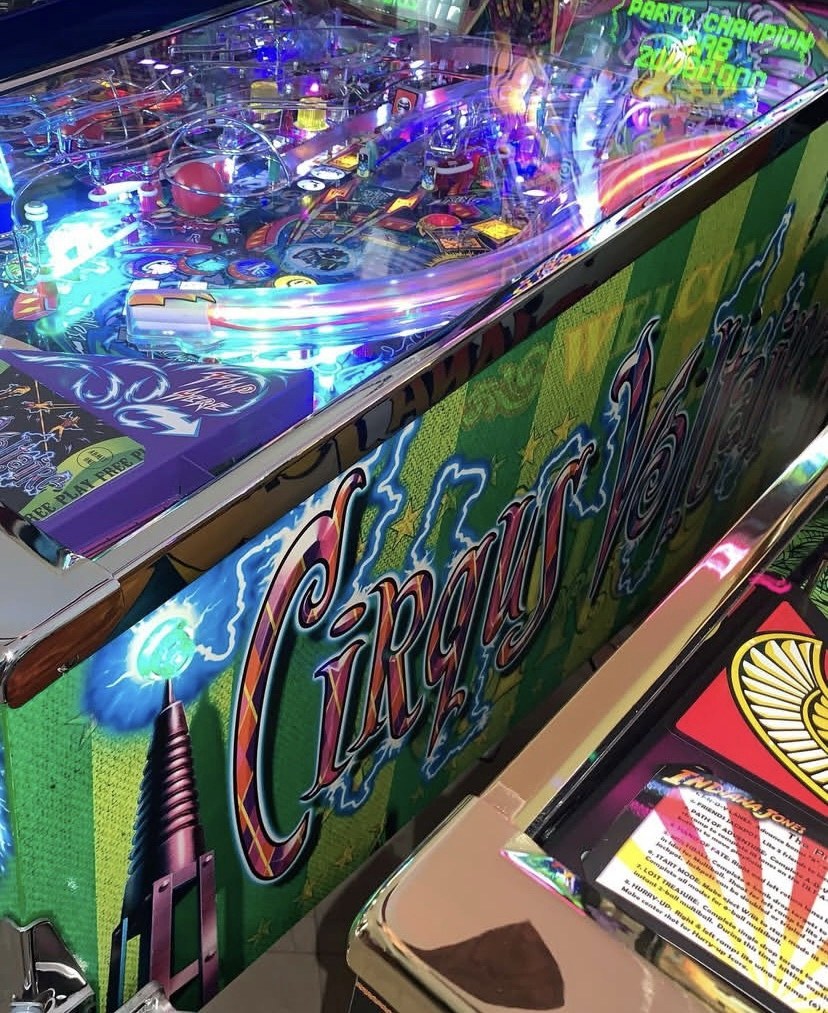 Cirqus Voltaire Pinball Machine — view 2