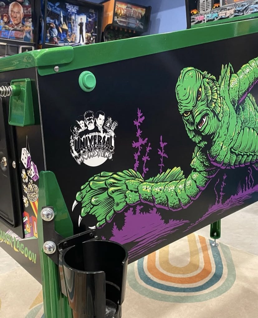 Creature From the Black Lagoon Pinball Machine — view 4