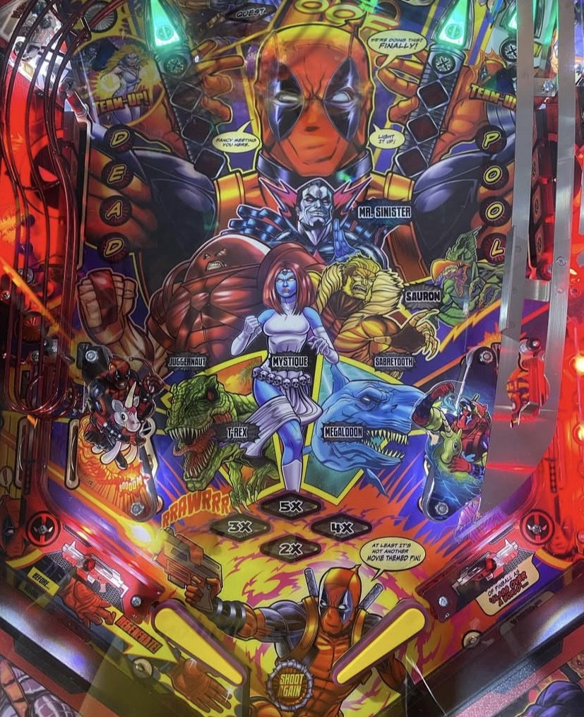 Deadpool Premium Pinball Machine by Stern — view 9