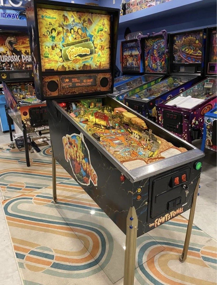 Flintstones Pinball Machine — view 2