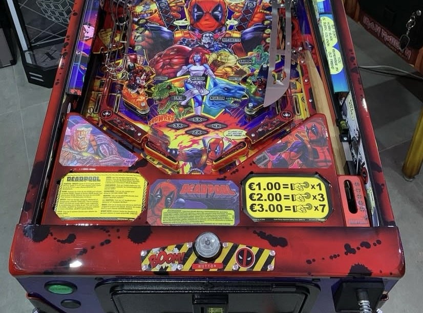 Deadpool Pro Pinball Machine by Stern — view 5