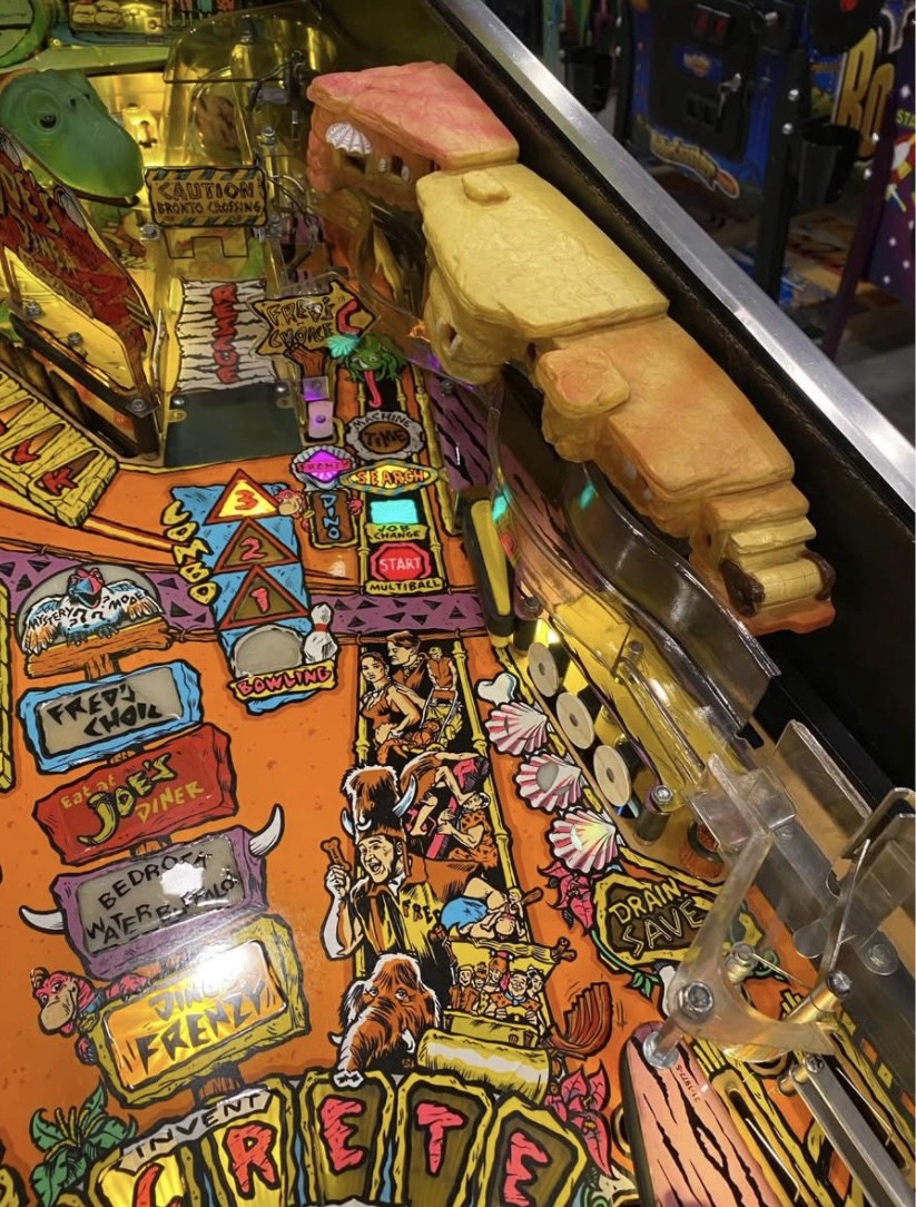 Flintstones Pinball Machine — view 7
