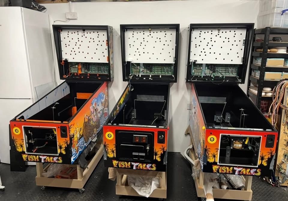 Fish Tales Pinball Machine — view 7
