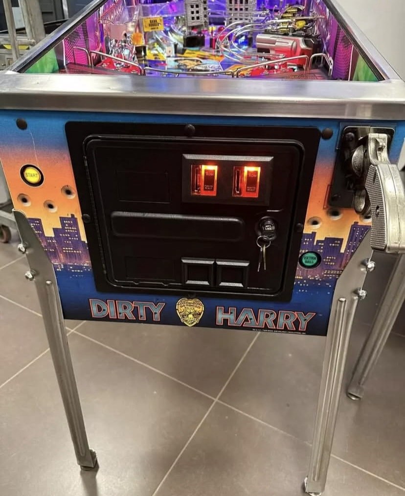 Dirty Harry Pinball Machine by Williams — view 3